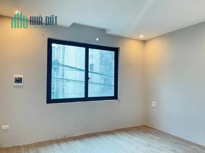 BÁN NHÀ HÀO NAM-PHÂN LÔ - - NHÀ CỰC ĐẸP nhỉnh 6 tỷ- FULL NỘI THẤT
