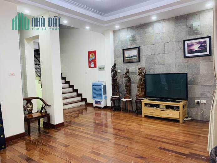 Bán nhà mặt phố Yên Bái, Hai Bà Trưng, THANG MÁY 100m, 6m mặt tiền, LH: 0902253303