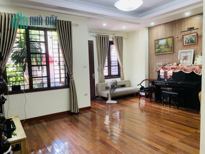 Bán nhà mặt phố Yên Bái, Hai Bà Trưng, THANG MÁY 100m, 6m mặt tiền, LH: 0902253303