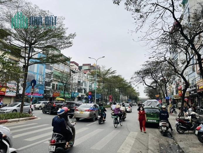 💥 Bán nhà Mặt phố VIP Đào Tấn, Ba Đình, 105m2 3T, MT 6m, Siêu KD, Chỉ 65 Tỷ 💥