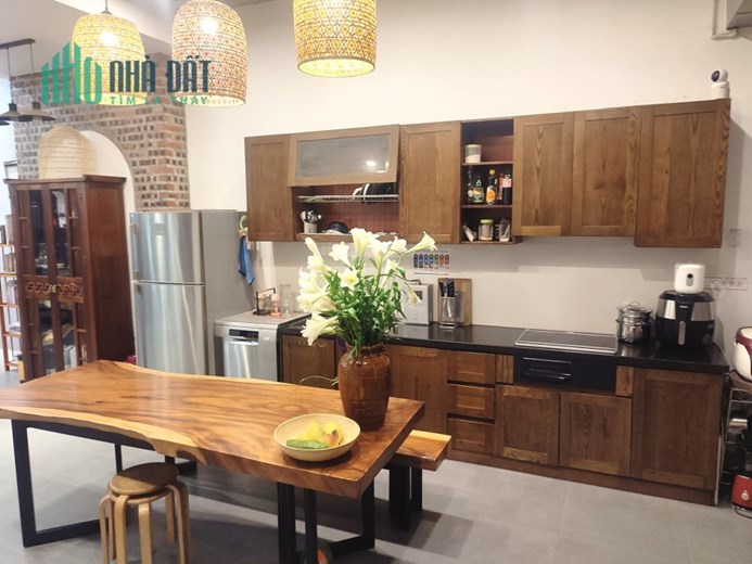 💥 Bán nhà Mặt phố Núi Trúc, Ba Đình, 60m2 C4, MT 4m, Siêu KD, Chỉ 17.9 Tỷ 💥