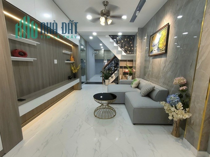 Bán nhà HXT Lạc Long Quân, P11, Tân Bình, 49m2, 3 tầng, mới, tặng nội thất.