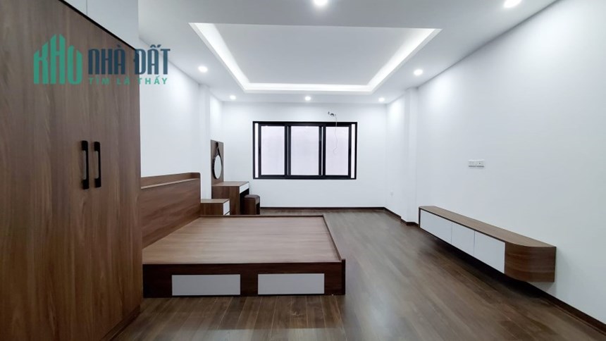 Bán Nhà 5 Tầng Xây Mới Khu An Dương Vương Tây Hồ DT 33m 5 Tầng MT 4 m Giá 4 tỷ