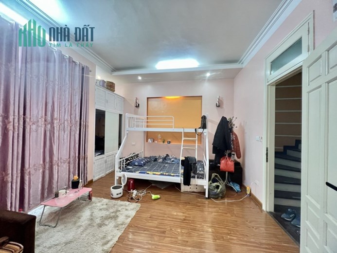 PHẠM VĂN ĐỒNG Ô TÔ KD 40M 4T MT 5.2M GIÁ CHỈ 8.7 TỶ