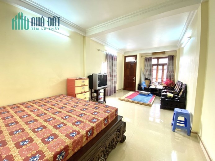 bán gấp CCMN phố Tôn Đức Thắng dòng tiền 30Tr 70m 6Tg MT4,0m chỉ 8 tỷ.
