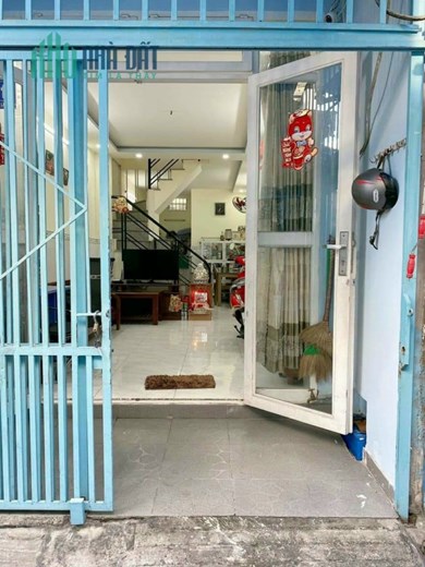 Bán nhà 2*T gần đường lớn trần phú DT: 34m2 diện tích sử dụng 75m2 giá 2,5ty thổ cư 100%