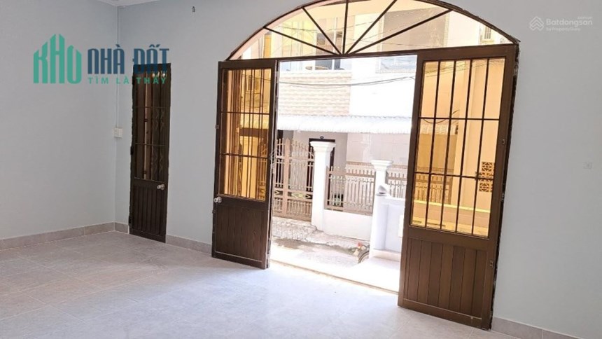 Cho thuê nhà nguyên căn tại tại 5/4 khu phố 2 thị trấn Dương Đông nằm trong chợ đêm Dinh Cậu, Phú
