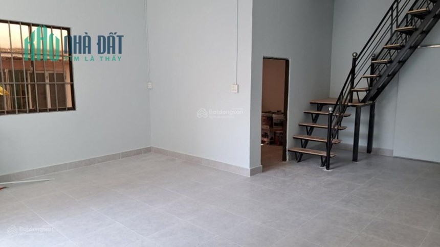 Cho thuê nhà nguyên căn tại tại 5/4 khu phố 2 thị trấn Dương Đông nằm trong chợ đêm Dinh Cậu, Phú