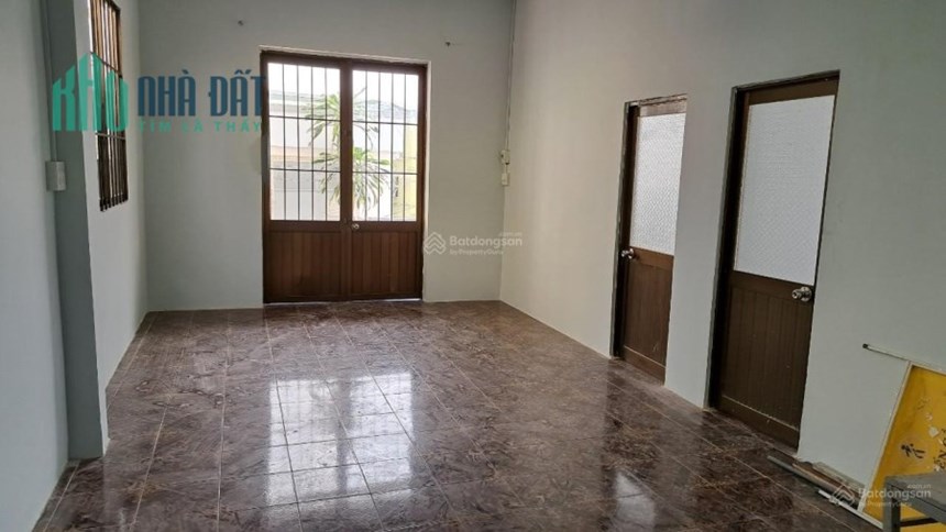 Cho thuê nhà nguyên căn tại tại 5/4 khu phố 2 thị trấn Dương Đông nằm trong chợ đêm Dinh Cậu, Phú