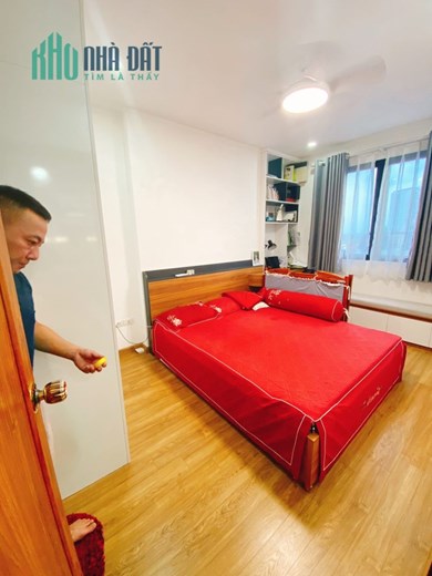 Bán căn hộ chung cư Trần Bình, 90m 3 ngủ 2 ban công, tặng Slos ô tô, 3.65 tỷ