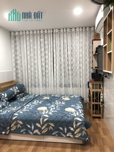 Xíu 6Tỷ-Quận 5, 2 Căn Ra Mặt Tiền, 33m2,4Tầng,Sổ Vuông A4-Mới Đẹp Ở Liền.