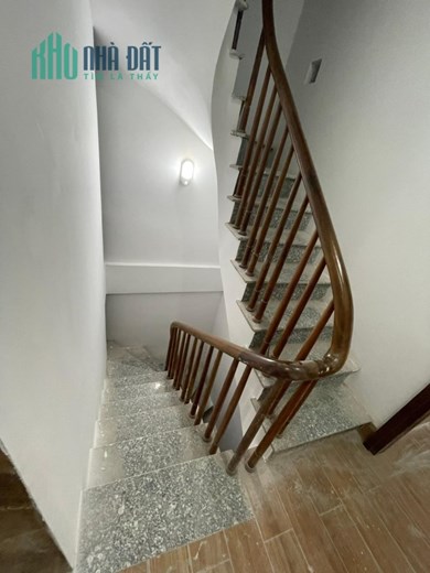 Quan Hoa Cầu Giấy CH Dòng tiền 13 phòng full nội thất DT 55m 7 tầng thang máy Giá 15 tỷ