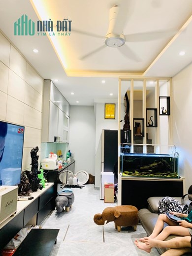 Nhà phố Lê Duẩn gần Hồ Ba Mẫu, DT 37x5t, Mt 3.6m, Giá 4.8 tỷ, Full nội thất.
