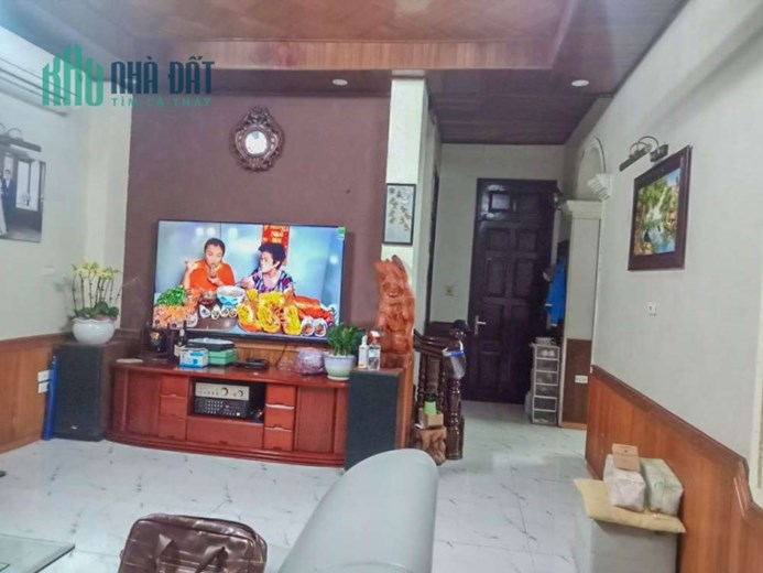 Biệt Thự Bồ Đề, hướng view hồ, thoáng rộng ô tô tránh, kinh doanh, 125m, mặt: 10m, 20 tỷ