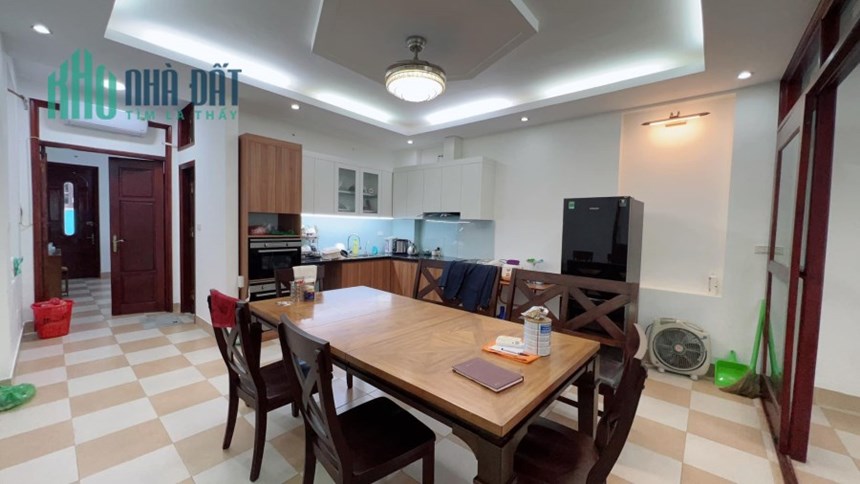 CHÍNH CHỦ BÁN  GẤP NHÀ  PHỐ NGUYỄN VĂN CỪ, BỒ ĐỀ, LONG BIÊN  DT 75 M2, 5 tầng, M t 5.5. giá hơn 8 TỶ