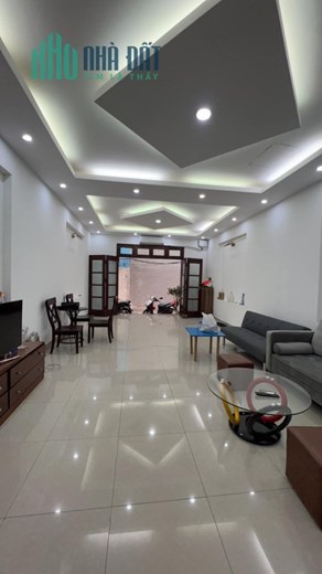 CHÍNH CHỦ BÁN  GẤP NHÀ  PHỐ NGUYỄN VĂN CỪ, BỒ ĐỀ, LONG BIÊN  DT 75 M2, 5 tầng, M t 5.5. giá hơn 8 TỶ