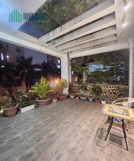 BÁN NHÀ QUỐC TỬ GIÁM, ĐỐNG ĐA, PHÂN LÔ, Ô TÔ, 95M2 4T MT7M, GIÁ 17.5 TỶ