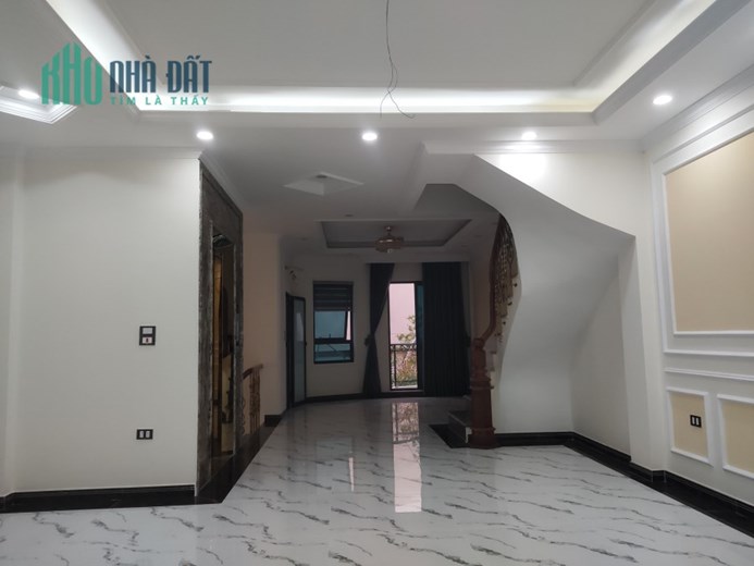 Bán nhà mặt ngõ Hoàng Quốc Việt, Trần Cung, Cầu Giấy 6 tầng x 60 m²,mặt tiền 4,5 m 13,5 tỷ