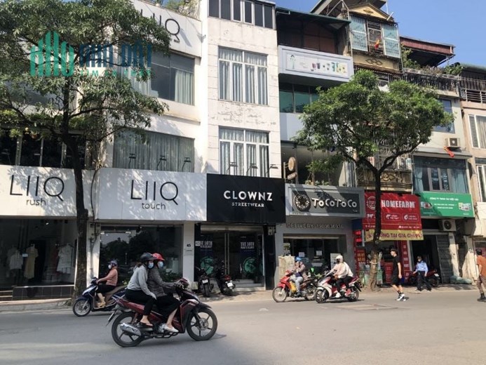 Mặt Phố Bà Triệu, HBT, 4T, MT4m, 26.5 Tỷ, Lô Góc, 700 tr/năm, 0977097287