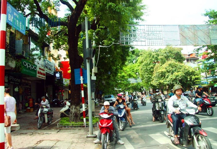 Mặt Phố Bà Triệu, HBT, 4T, MT4m, 26.5 Tỷ, Lô Góc, 700 tr/năm, 0977097287