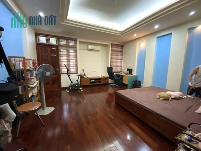 Hoa Hậu Phân Lô, Quận Thanh Xuân, Gần phố, nhà đẹp. 64m x4T.MT4m