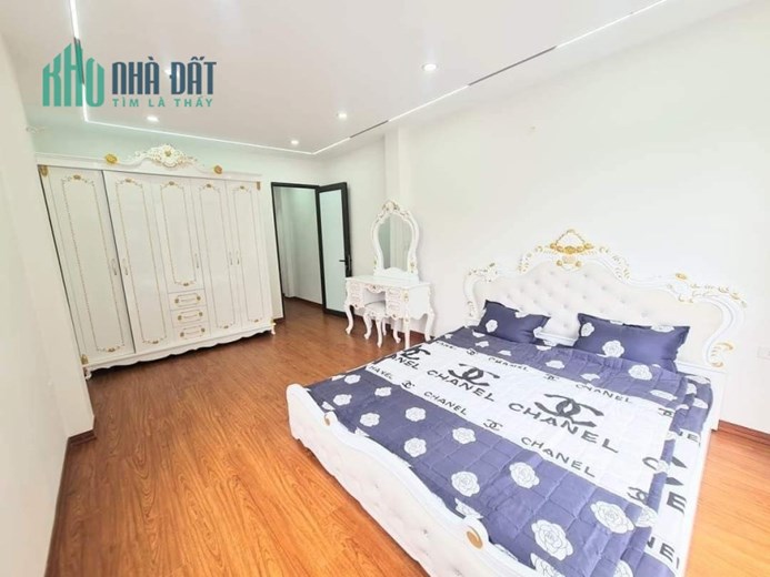 NHÀ ĐẸP NHƯ KHÁCH SẠN 5 SAO - LÔ GÓC - FULL NỘI THẤT- Ô TÔ ĐỖ CƯA - TIỆN ÍCH BẠT NGÀN
Bán nhà