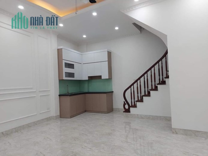Bán Nhà 355 Xuân Đỉnh 35m 5 Tầng mt Đẹp, Ngõ Sân Rộng Trẻ Chạy Chơi, 3 Tỷ 7