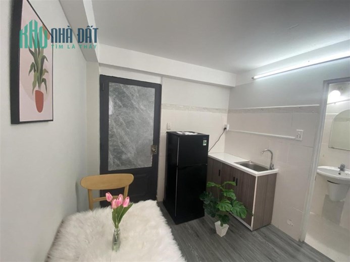 Cho thuê CHDV Trần Kế Xương 25m2 6 tr