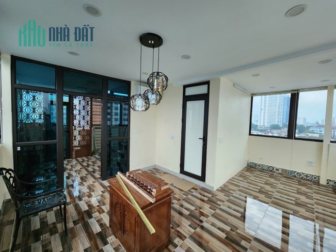 Cho thuê tầng 9 trong tòa nhà 9 tầng mới xây, tại số nhà 30 ngõ 80 chùa Láng, Đống Đa, Hà Nội.