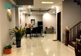 C ẦN BÁN NHÀ MẶT PHỐ VỈA HÈ KD KHỦNG 60M ĐƯỜNG TRƯƠNG ĐỊNH , HOÀNG MAI CHỈ 11 TỶ