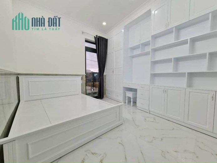 NHÀ LÊ VĂN LƯƠNG, 3 TẦNG, LỘ 6M Ô TÔ VÀO NHÀ, SỔ CHUẨN, 6X15M, NHỈNH 4 TỶ