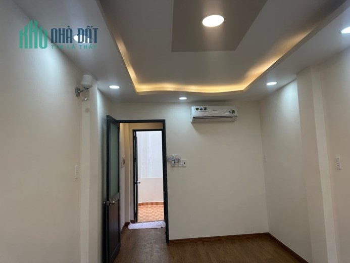 Bank Dzí Quá_Giảm còn 4.3Tỷ-Quận 5, Nhà 2 Mặt Hẻm Ba Gác Thông, Lô góc 2Tầng-SHR Chính Chủ