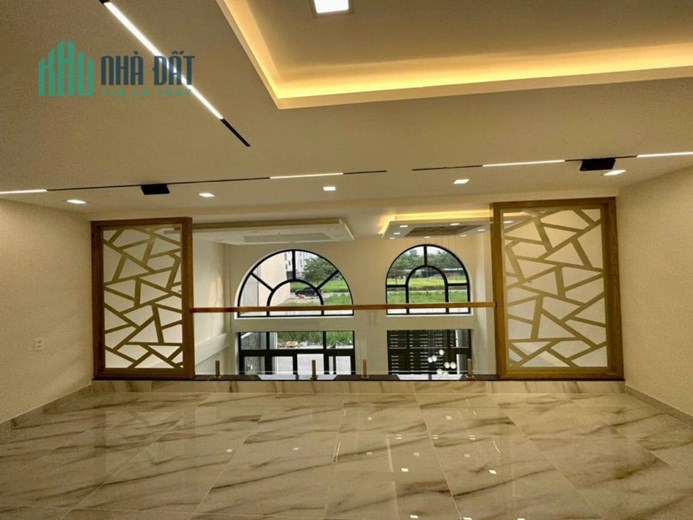 MẶT TIỀN NGUYỄN THỊ THẬP, TRUNG TÂM QUẬN 7, 4 TẦNG, 12X62M, NHỈNH 60 TỶ
