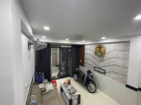 Nhà BỊ BANK BÍ Quận 11, HẺM NHỰA XE TẢI, 69m2, 9.3 TỶ HẠ CÒN 6.2 TỶ, 4 Phòng