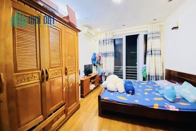Bán nhà Khương Đình 48m2, 4T nhỉnh 5 tỷ oto 5 tạ vào nhà, full nội thất