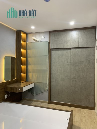 Cần bán căn hộ 2p -67m2 full nội thất giá 1.79 tỷ . 3pn-86m2 giá 1.98 tỷ - sổ hồng riêng.