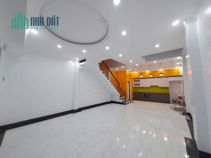 BÁN NHÀ ĐẸP PHƯỜNG SÀI ĐỒNG 60M2 5 TẦNG MT 5.5M Ô TÔ ĐỖ CỔNG 5.5 TỶ