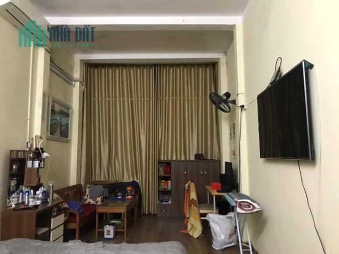 Bán ngôi nhà 37m2 phố Yên Phụ, Tây Hồ Dân xây 5 ngủ 10m Ô tô tránh 3.6 Tỷ