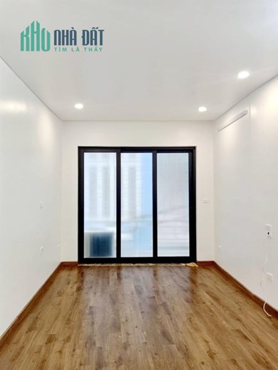 Bán nhà 38m2 phố Yên Phụ, Tây Hồ Chủ tự xây 5 ngủ Ô tô tránh 10m 3.4 Tỷ