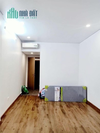 Bán nhà 38m2 phố Yên Phụ, Tây Hồ Chủ tự xây 5 ngủ Ô tô tránh 10m 3.4 Tỷ