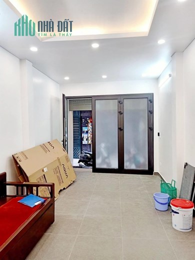 Bán nhà 38m2 phố Yên Phụ, Tây Hồ Chủ tự xây 5 ngủ Ô tô tránh 10m 3.4 Tỷ