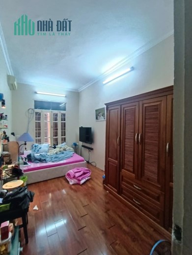 Bán căn nhà 37m2 phố Yên Phụ, Tây Hồ Dân xây 5 phòng 10m 2 Ô tô tránh 3.4 Tỷ