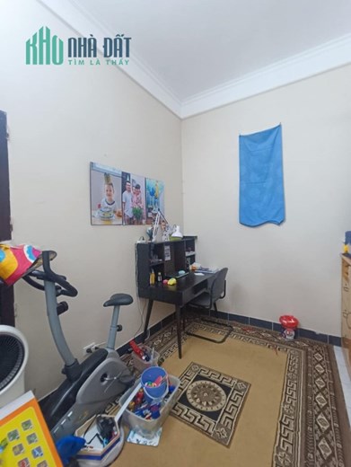 Bán nhà 37m2 phố Yên Phụ, Tây Hồ Dân xây 5 phòng ngủ 10m Ô tô tránh 3.5 Tỷ