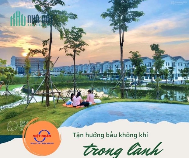 Bán gấp biệt thự 180m2 Centa RVS tiếp giáp Phù Đổng chỉ 41triệu một m2