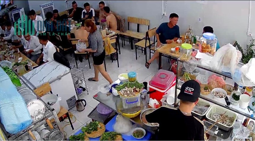 Chính chủ sang nhượng lại mặt bằng kinh doanh quán ăn tại phố Dương Khuê