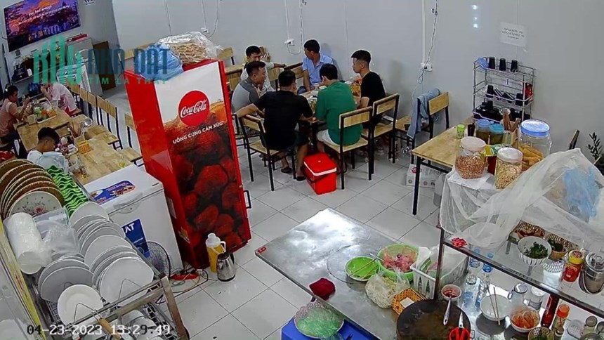Chính chủ sang nhượng lại mặt bằng kinh doanh quán ăn tại phố Dương Khuê