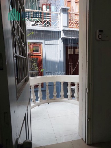 Chính chủ cần bán nhà 42,4 m2 x 3 tầng tại ngõ 203 Kim Ngưu