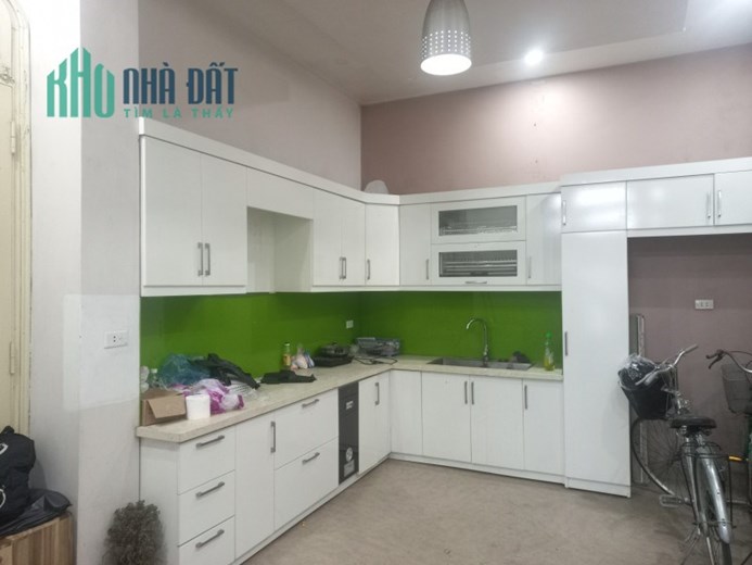 Bán Nhà 5 tầng phố Sài Đồng, Lô góc, ô tô tránh, DT 65m2, MT 3.8m, nhỉnh 6 tỷ.