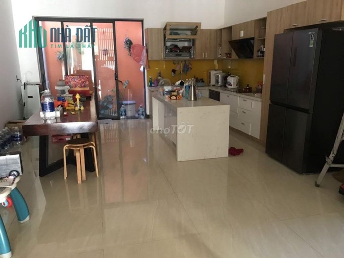 Chính Chủ Bán Nhà 3 Tầng Tặng Full Nội Thất Ngay Phố Cổ Hội An-Quảng Nam