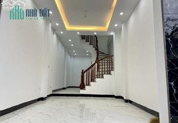 Bán nhà 4 tầng Lai Xá, Kim Chung diện tích 40 m2 mặt tiền 5 m giá chỉ 2 tỷ 4